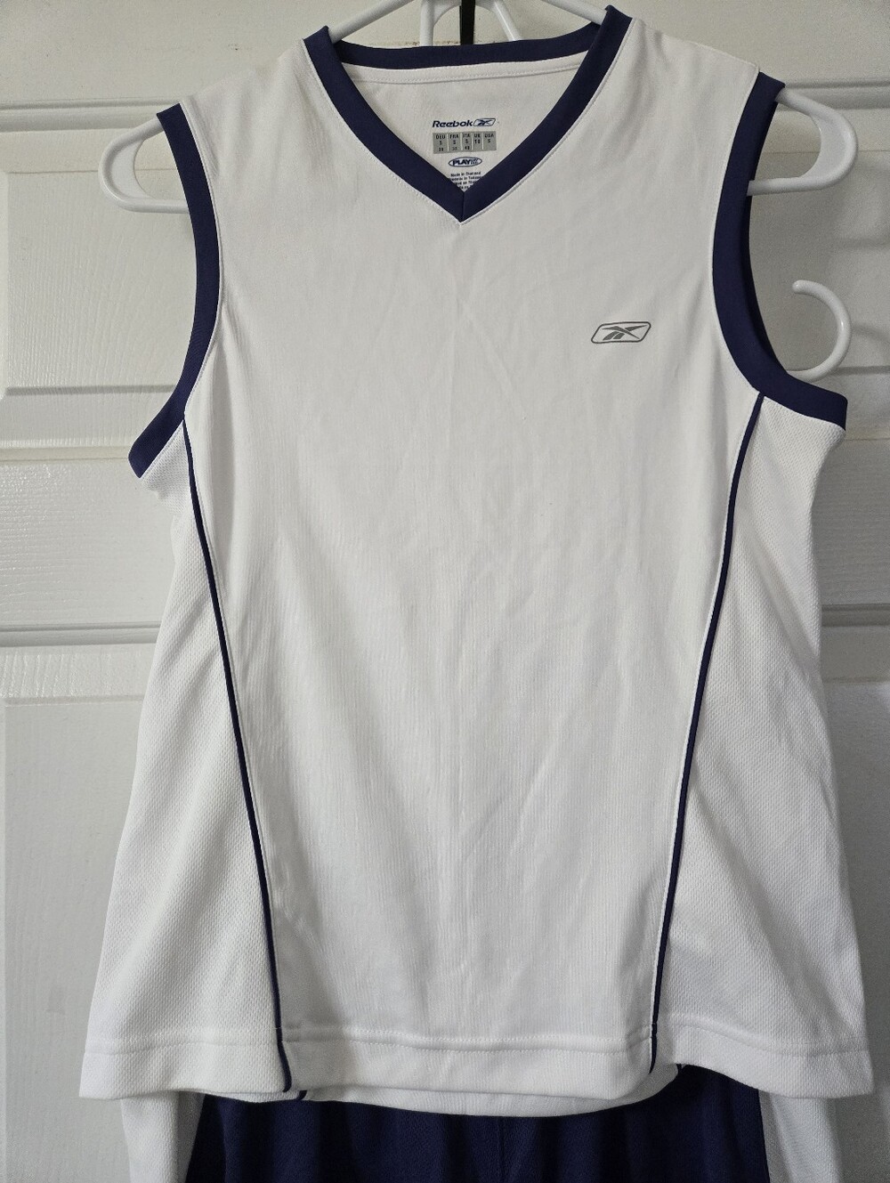 Reebok White Sleeveless Athletic Tank with Purple Trim Size Small